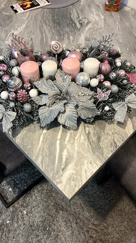 Adventní stolní dekorace, růžová, bílá, stříbrná